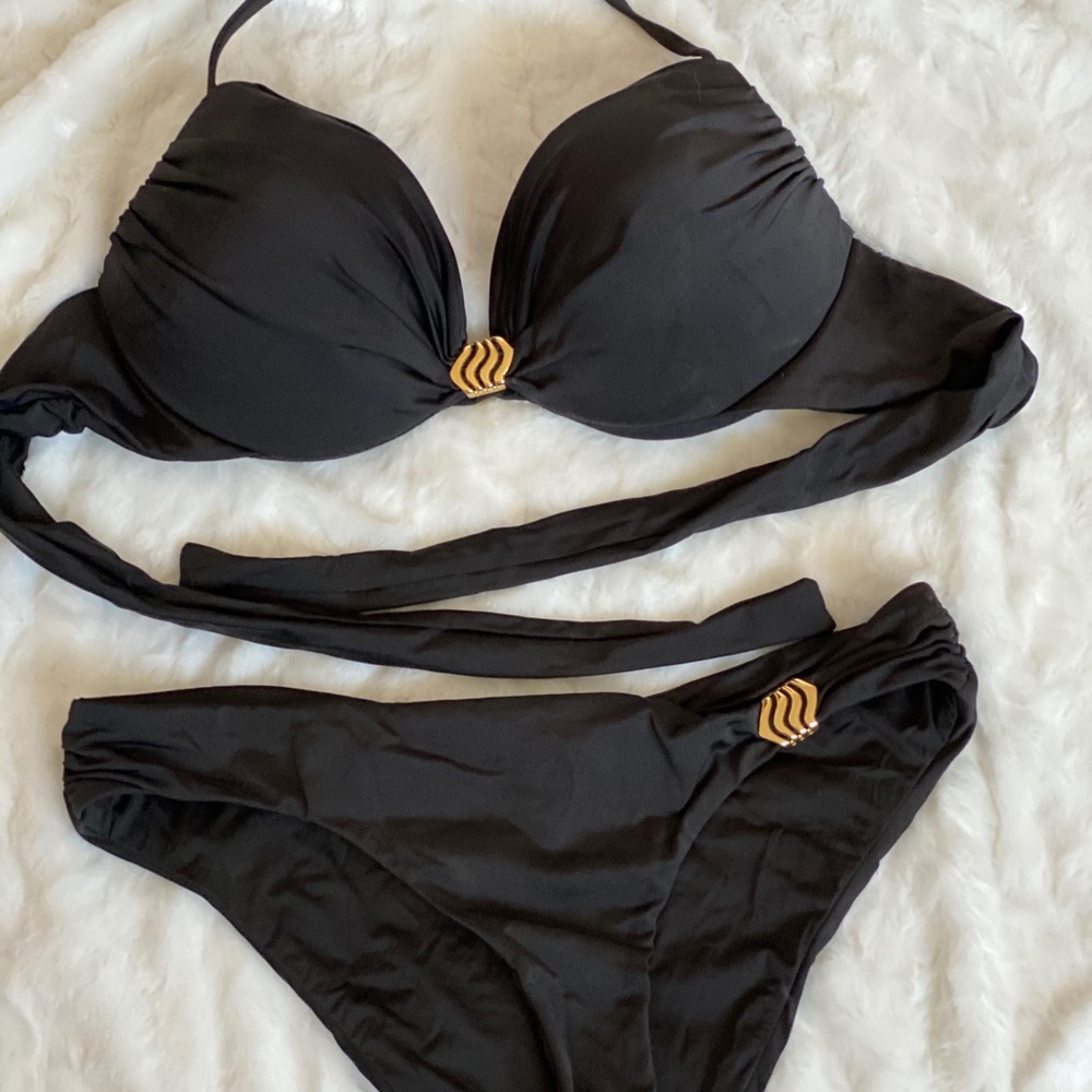 A.Che black bikini with gold detail